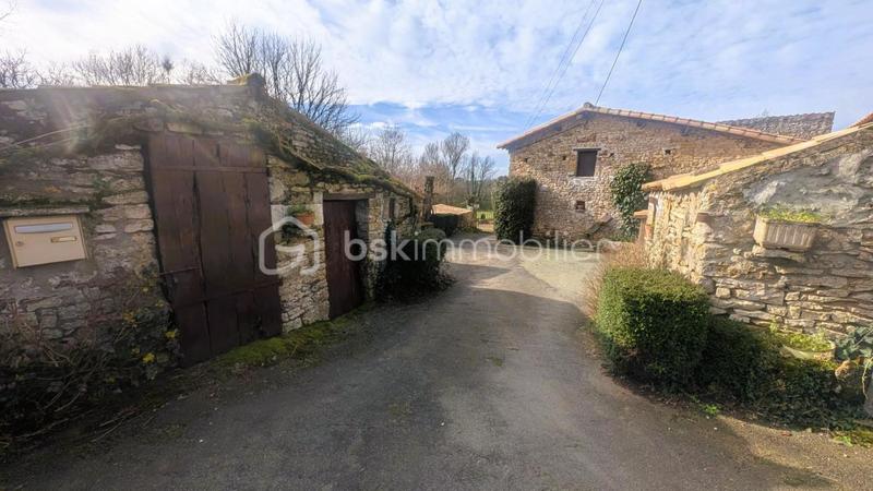 Maison en pierre - 110 m² - 6 pièces