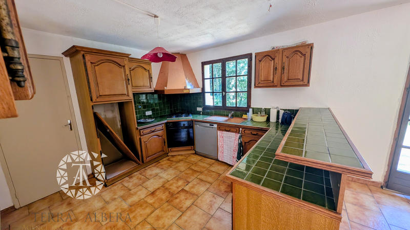 Villa - 100 m² - 5 pièces