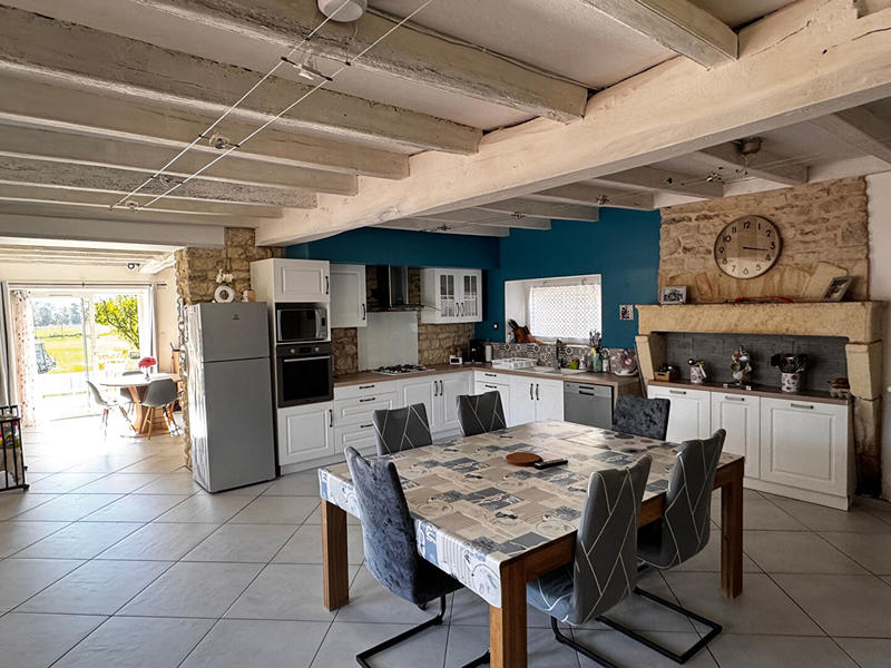 Maison - 145 m² - 4 pièces