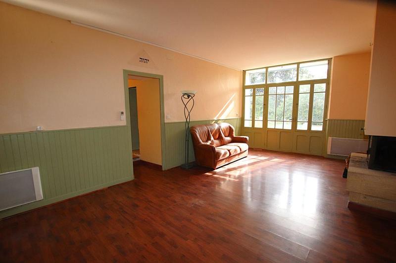 Maison - 310 m² - 15 pièces