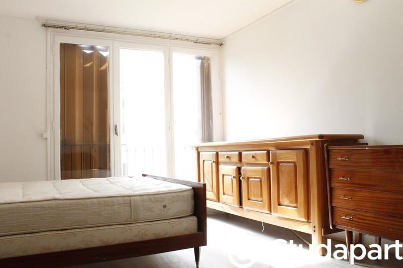 Chambre - 11 m² - 1 pièce