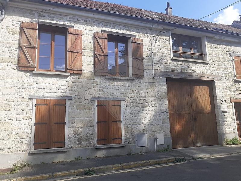 Maison en pierre - 162 m² - 7 pièces