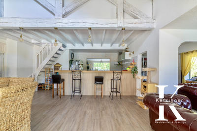 Maison - 144 m² - 5 pièces