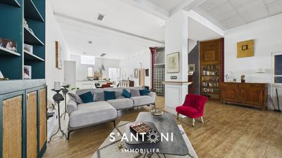 Duplex - 215 m² - 5 pièces