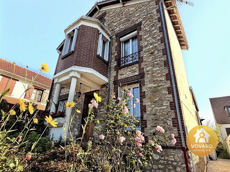 Maison - 111 m² - 5 pièces