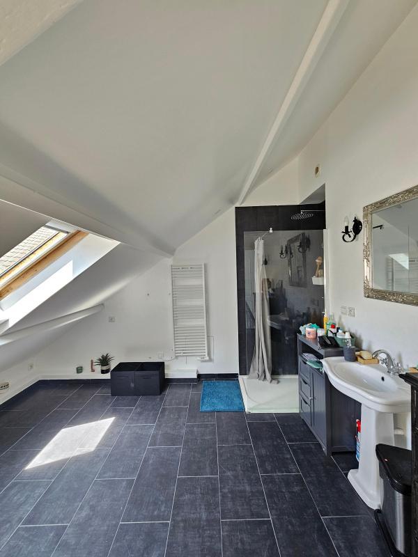 Maison - 170 m² - 5 pièces