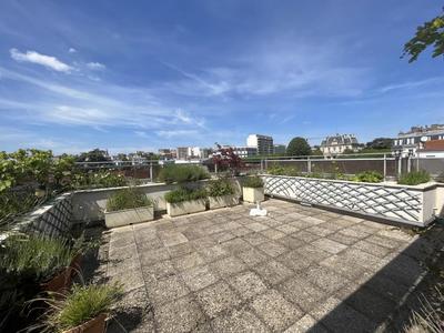 Appartement - 98 m² - 4 pièces