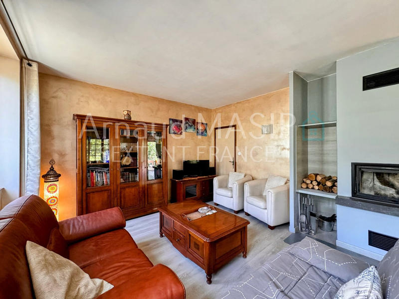 Maison - 185 m² - 5 pièces