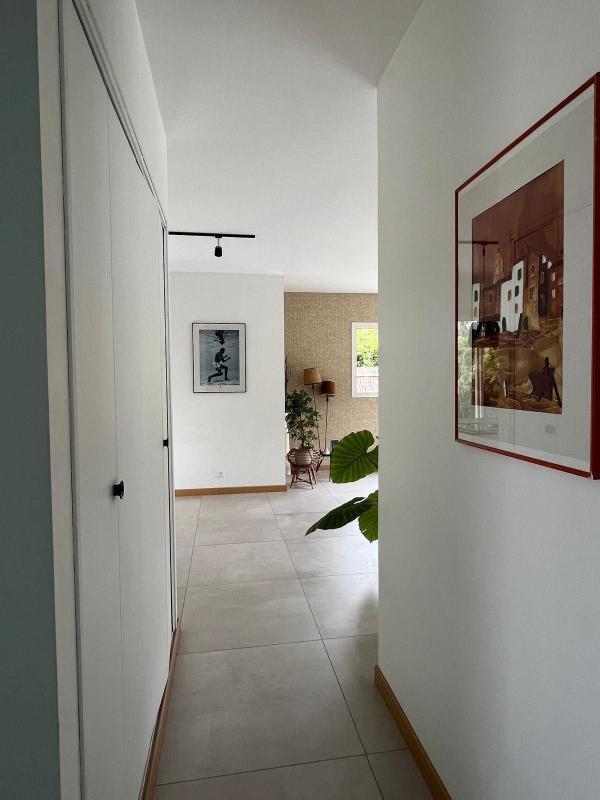 Maison - 180 m² - 5 pièces