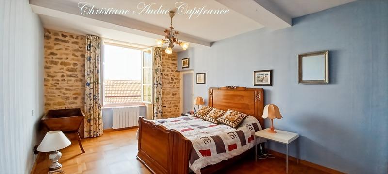 Maison - 202 m² - 6 pièces