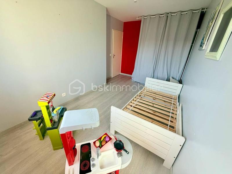 Maison - 80 m² - 5 pièces