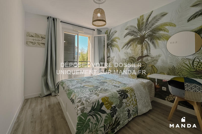 Chambre - 10 m² - 5 pièces