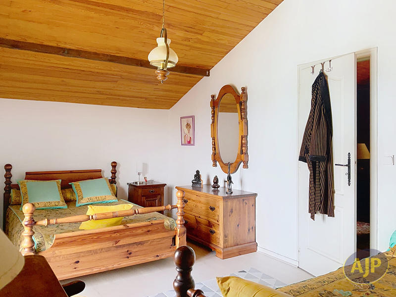 Maison - 174 m² - 7 pièces