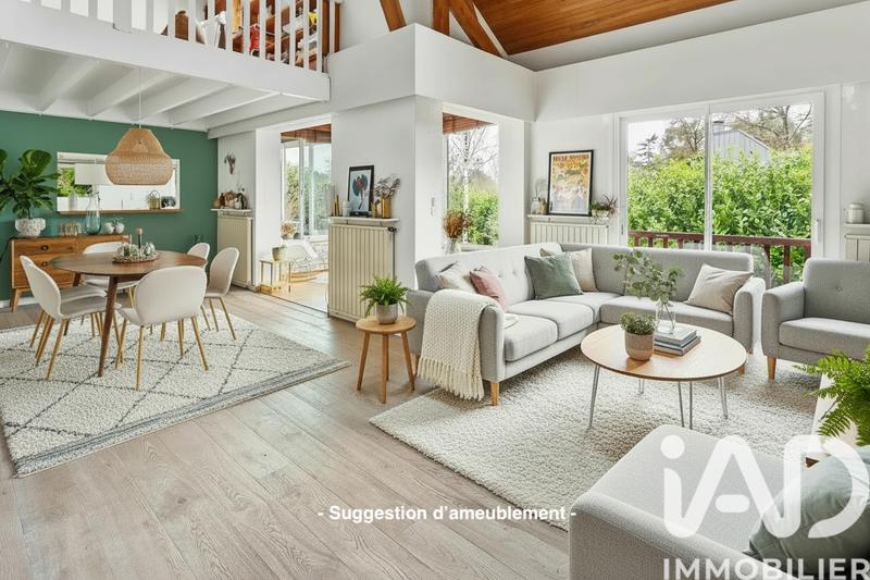 Maison - 208 m² - 6 pièces