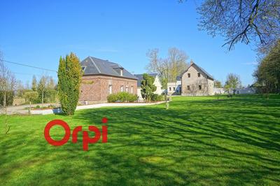 Maison - 252 m² - 9 pièces