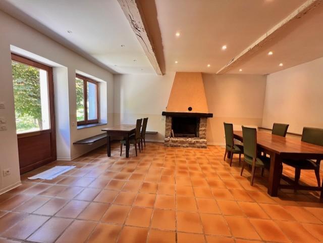 Maison - 163 m² - 6 pièces