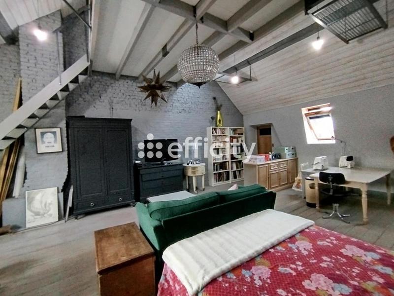 Maison - 165 m² - 10 pièces