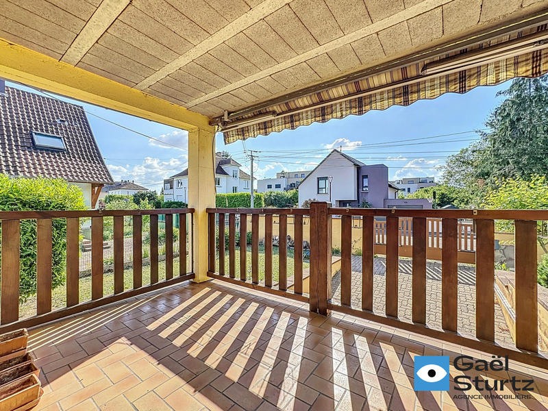 Maison - 182 m² - 8 pièces