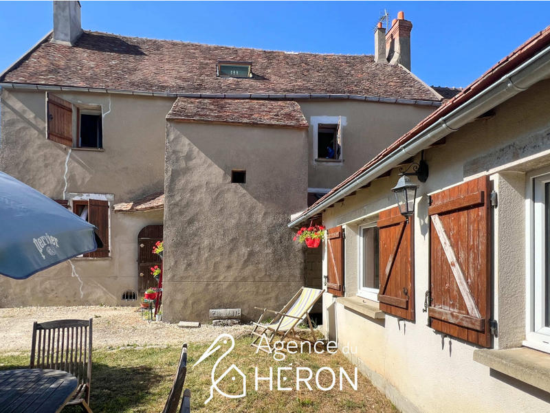 Maison - 177 m² - 9 pièces