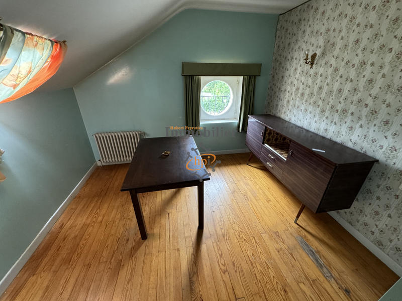 Maison - 257 m² - 12 pièces