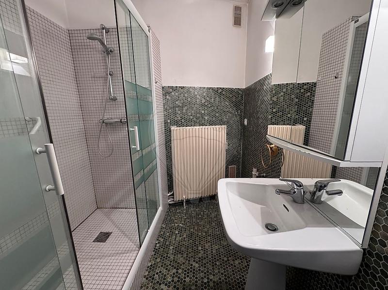 Appartement - 100 m² - 4 pièces