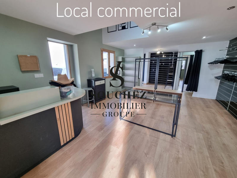 Maison - 250 m² - 8 pièces