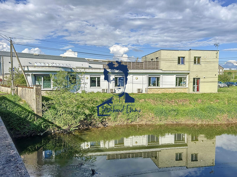 Local d'activités - 325 m²