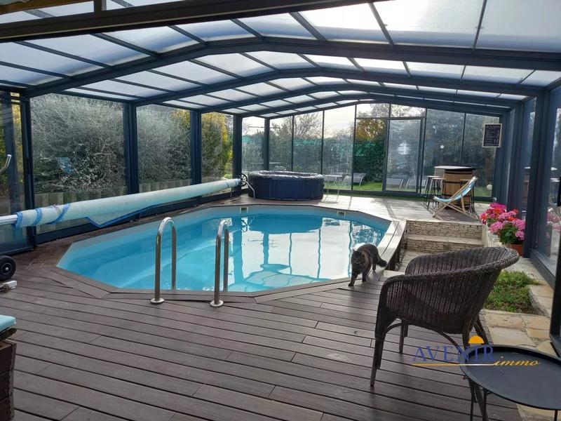 Magasins - 215 m² - 7 pièces