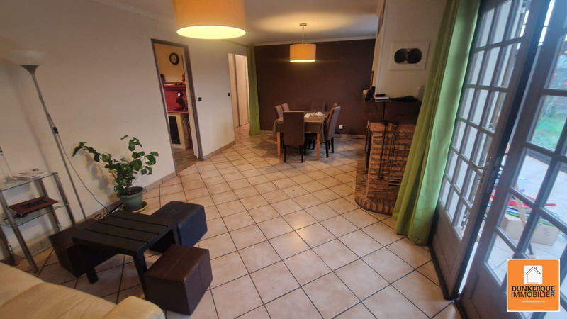 Maison - 104 m² - 4 pièces