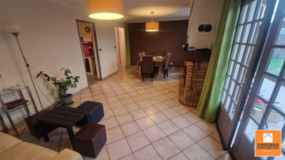 Maison - 104 m² - 4 pièces