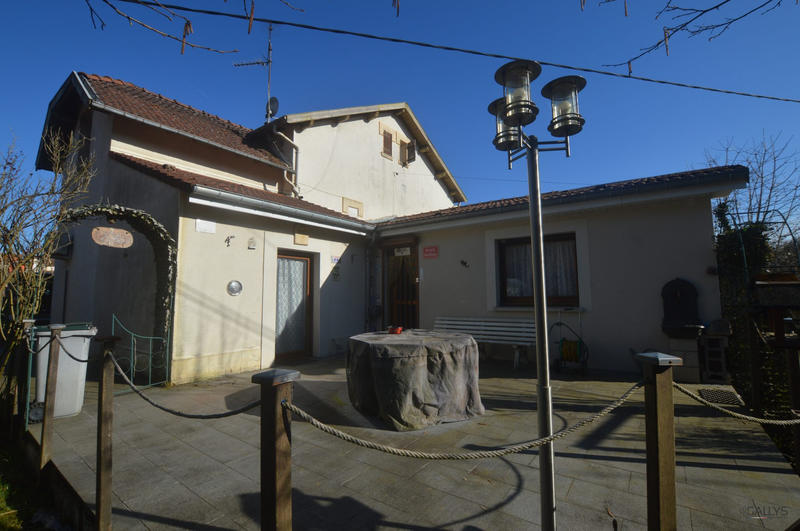 Maison - 122 m² - 5 pièces