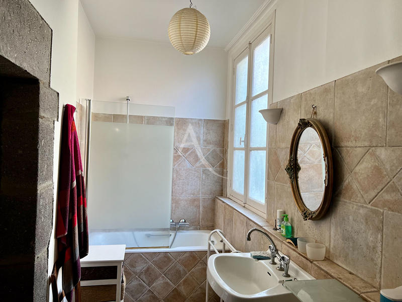 Appartement - 183 m² - 7 pièces