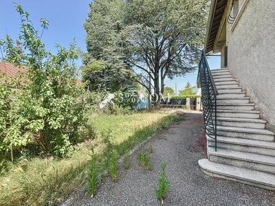 Maison - 104 m² - 5 pièces