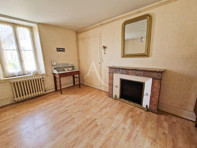 Maison - 208 m² - 8 pièces