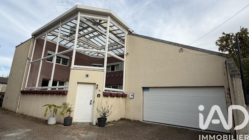 Maison de maîtres - 180 m² - 7 pièces