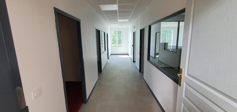 Local commercial - 288 m²