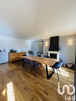 Maison - 200 m² - 5 pièces