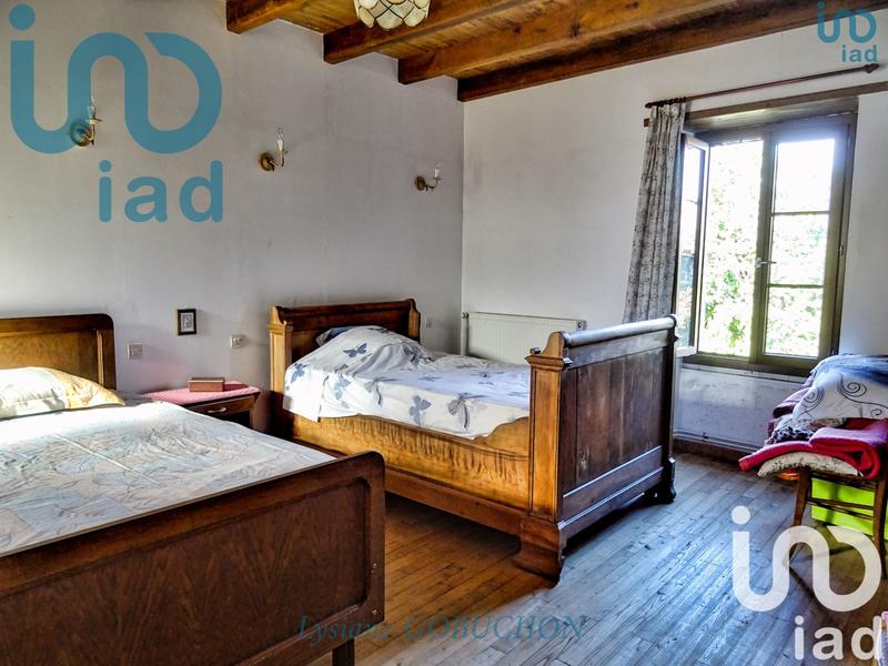 Maison - 246 m² - 11 pièces