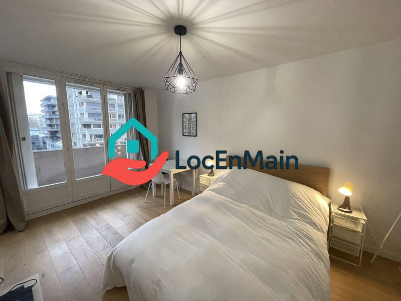 Studio - 25 m² - 1 pièce