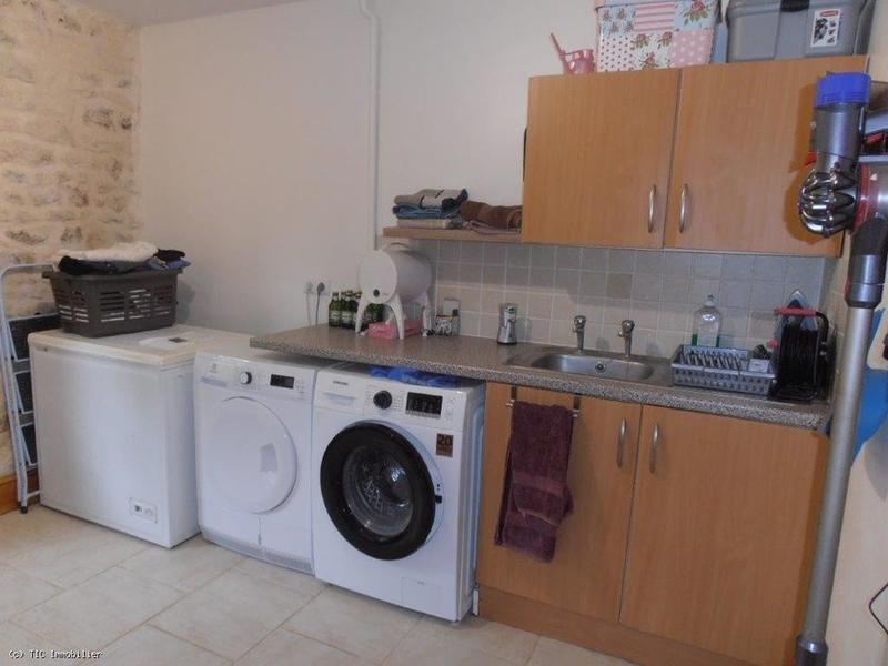 Maison en pierre - 305 m² - 10 pièces