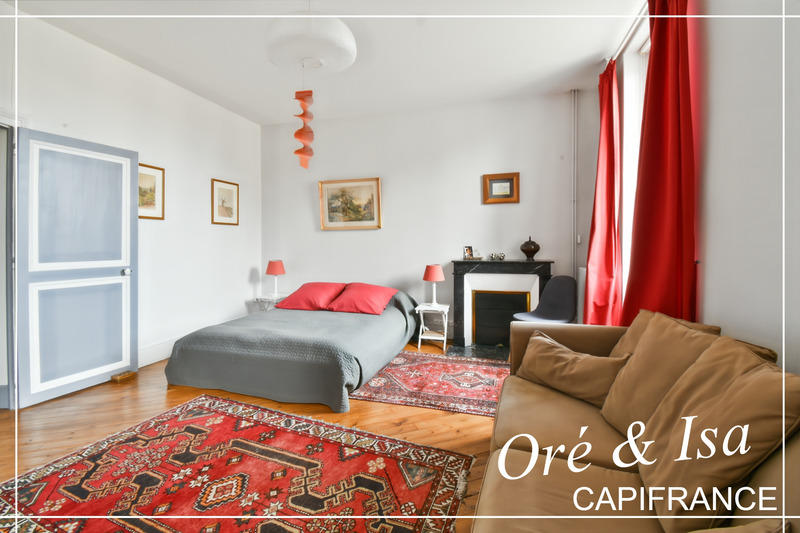 Maison de village - 338 m² - 15 pièces