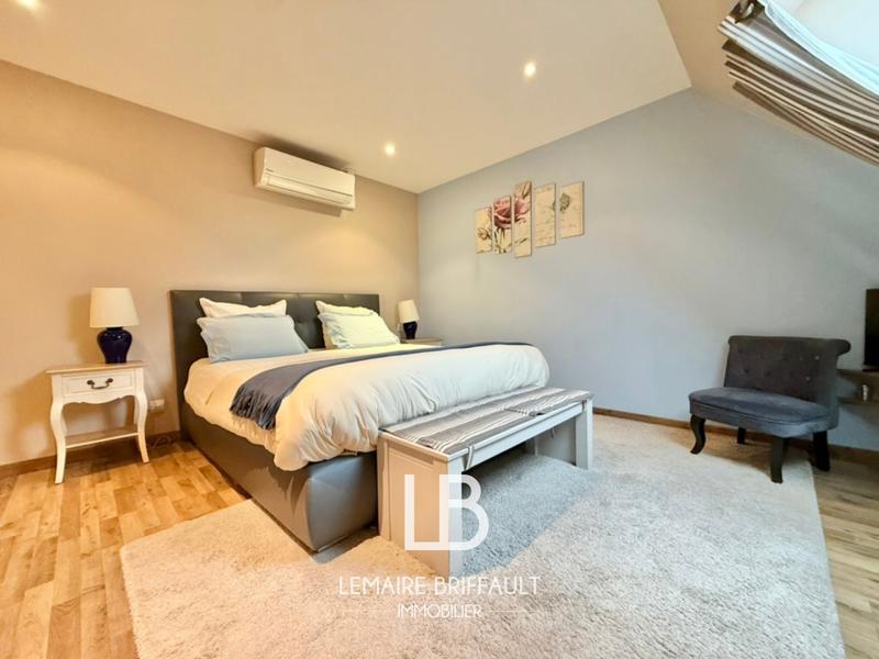 Maison - 570 m² - 16 pièces