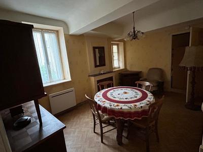 Maison de village - 94 m² - 4 pièces