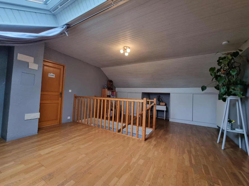 Maison traditionnelle - 200 m² - 7 pièces