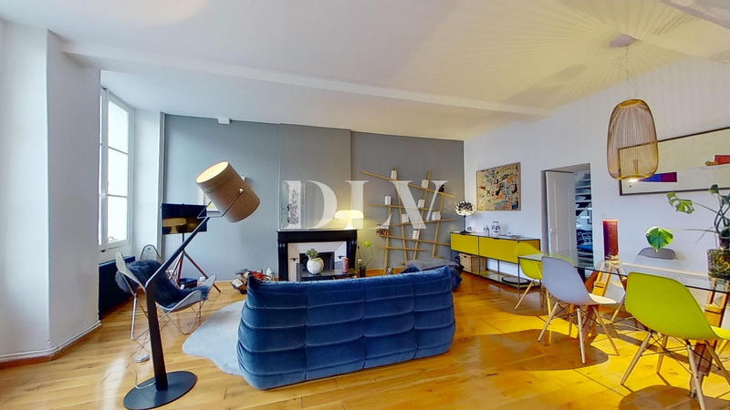 Appartement - 99 m² - 4 pièces