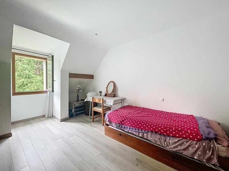 Pavillon - 150 m² - 6 pièces