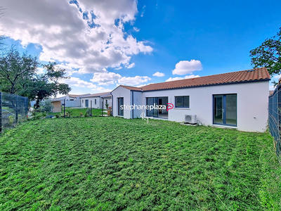 Maison - 122 m² - 5 pièces