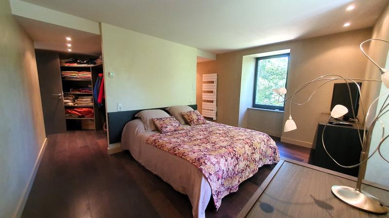 Moulin - 218 m² - 8 pièces