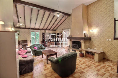 Maison traditionnelle - 134 m² - 5 pièces