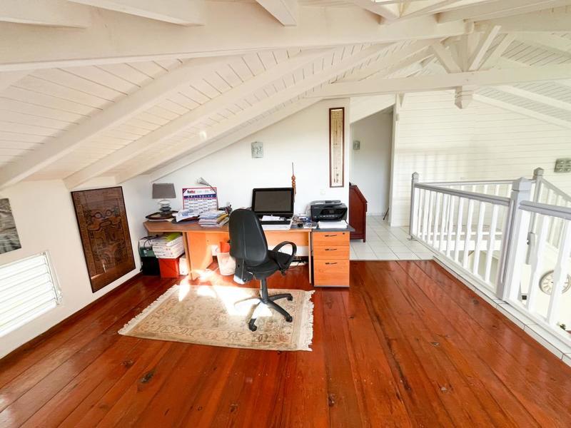 Villa - 200 m² - 10 pièces